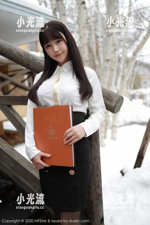 MFStar模范学院-SiByl李思宁 MFStar模范学院 - SiByl李思宁的写真专题:美足之下隐藏的微妙情愫…
