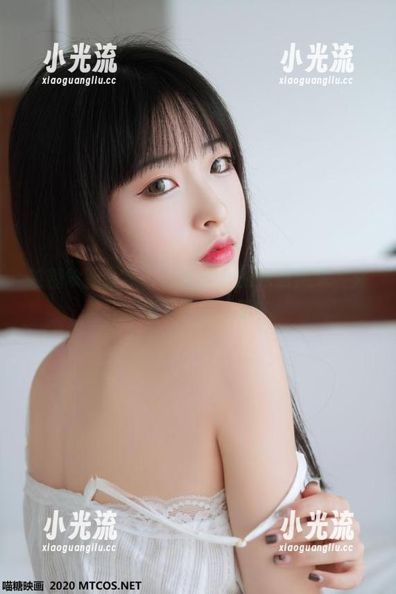 喵糖映画分享：马尾少女的呆萌风采，注意掉下来的心呀！