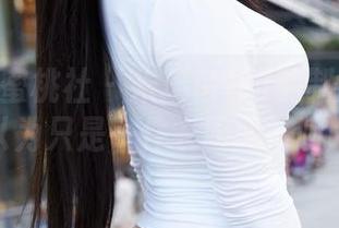 MiiTao蜜桃社 - 米琪MIKI的制服私拍：你以为只是一件衣服吗？呵呵～