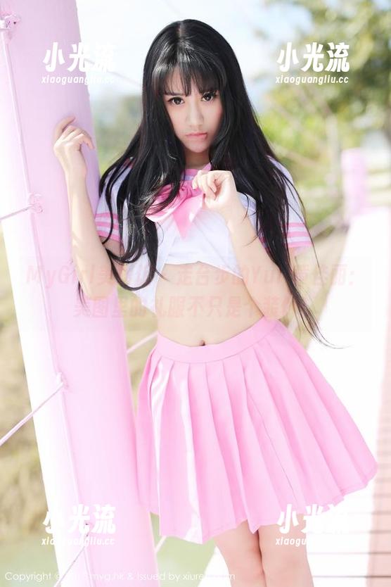 MyGirl美媛馆-Yuli黄佳丽 MyGirl美媛馆 - 走台步的Yuli黄佳丽:美图里的礼服不只是个装饰!