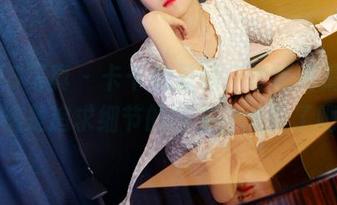 PANS写真 - 卡卡的圣诞，壁纸高清，真不愧是追求细节的博主，太赞了吧！