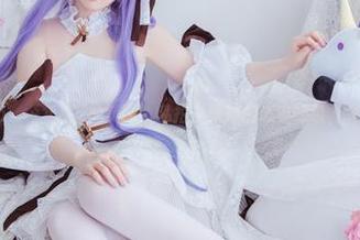 Sayako＿今年4岁的美图，私拍中原神的恣意呼唤，令人遐想。