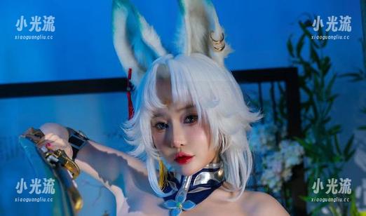 Tiny Asa与海边的“不寻常”故事在她的写真集中活灵活现,真不想错过,快下载!
