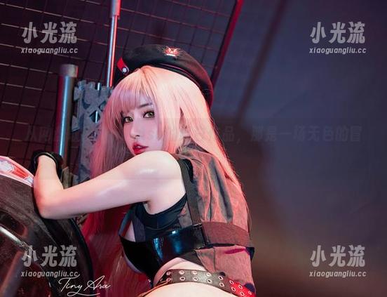 从网盘取出Tiny Asa的纯白作品,那是一场无色的冒险。