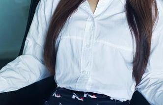 TuiGirl推女郎 - 潘娇娇的空姐合集，仿佛能听到飞机引擎的轰鸣和她的低语，画面感拉满。