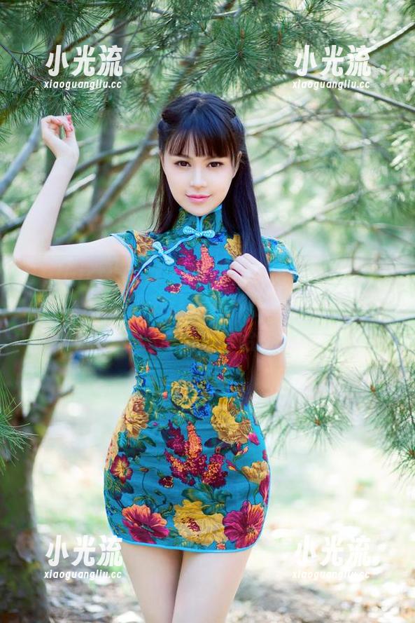 TuiGirl推女郎-王馨瑶 TuiGirl推女郎 - 随便翻翻王馨瑶的校服图包,高清细节让你有种想要穿越回校园的冲动,哈哈。