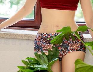 UGirls尤果网 - 李宝儿的私拍合集，白衬衫透着小小的俏皮，没想到吧！