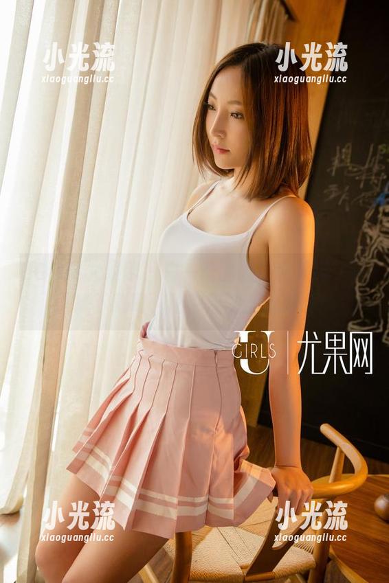 UGirls尤果网 - 白一晗的棉袜合集绝了，快来下载吧，让你双腿都想撒娇！