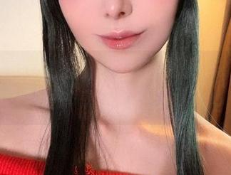 Vinnegal的写真时光机：皮衣与思绪的碰撞，想知道更多吗？