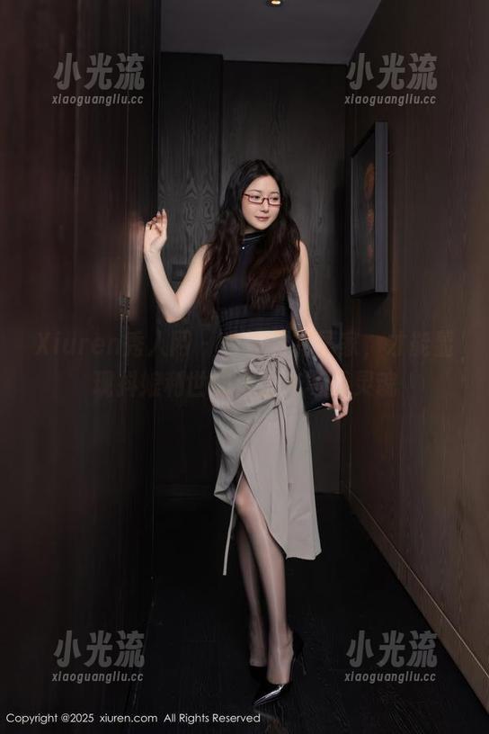 Xiuren秀人网 - 也许只有居家，才能显现抖娘利世的无圣光写真灵魂