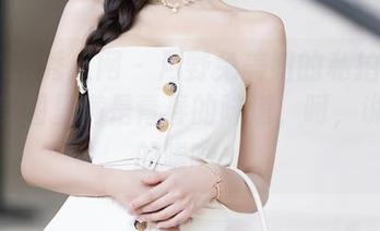 Xiuren秀人网 - 月野兔美妞的私拍JK之旅，美图里满是青春的味道，呵，说不完的唏嘘。