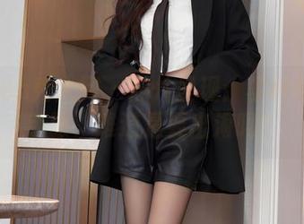 Xiuren秀人网 - 照片呈现：李梓熙的水手服，难道是要出海吗？