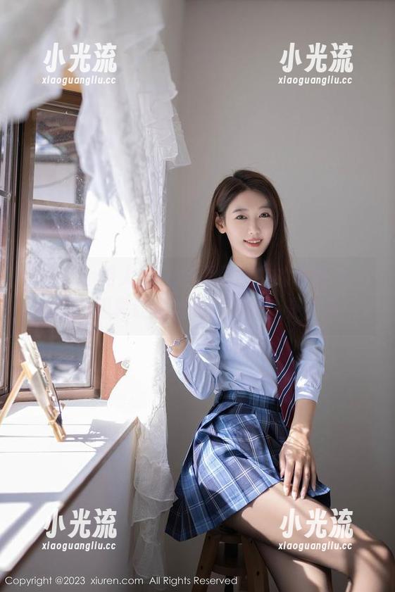 Xiuren秀人网-水水姐 Xiuren秀人网 - 高清原图中的水水姐,这种制服真让人暧昧得不行,是不是?