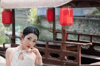 Xiuren秀人网 - 写真与礼乐，潘娇娇演绎无圣光的神奇时刻。