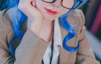 sally dorasnow多啦雪把甘雨装演绎得如此绝妙，私房图片值得慢慢品味！