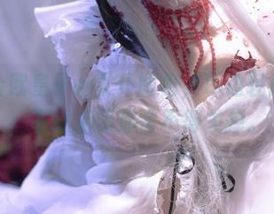 w百合欧皇子w女仆图包，耳边轻声细语，下载后保你舍不得关掉。