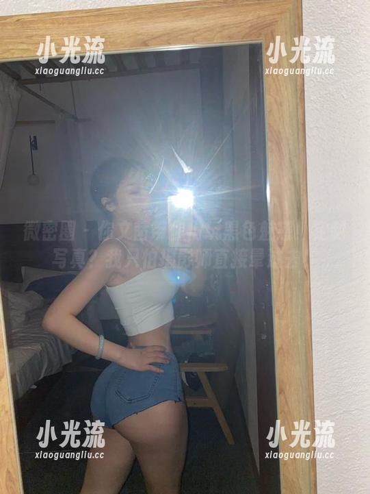 微密圈 - 你文茜带你们玩黑色魅惑！定制写真？我只怕摄影师直接晕过去！