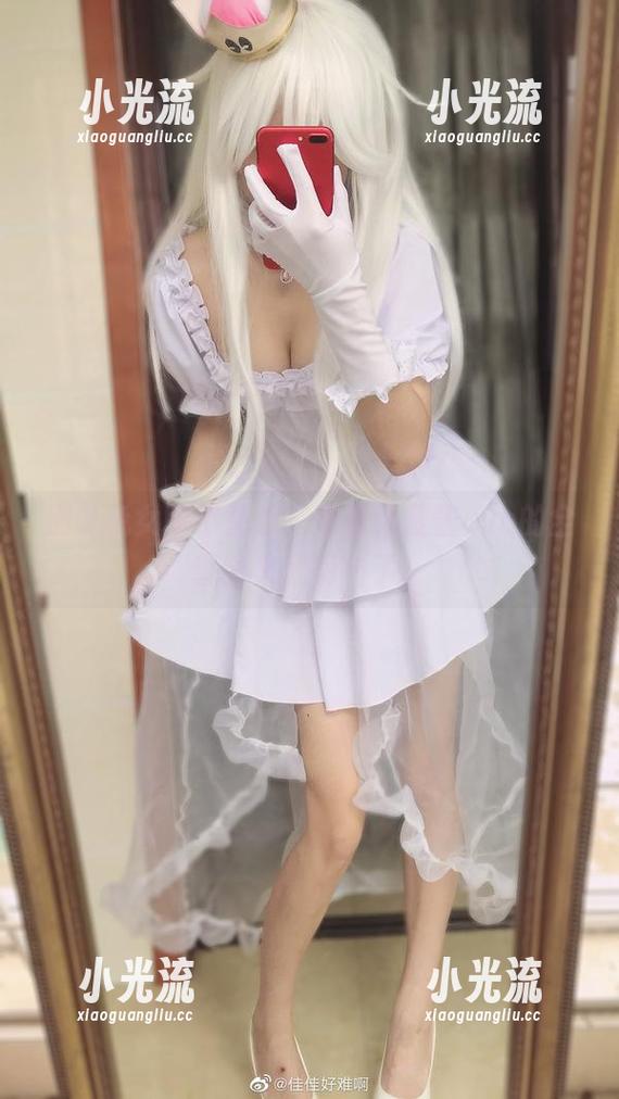 佳佳酱ovo 别说兔女郎不性感,看看佳佳酱ovo的全套图集就明白了。