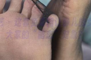 南国足艺 - 这套免费图让静儿的女友成了大家的“暗恋”对象？
