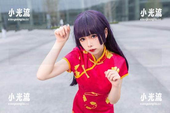 向小圆 蓝色之夏,向小圆喊话:美图包来一发,怎能错过!