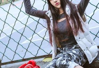 头条女神 - 娜露的天使：你能找到这片云彩的原图吗？
