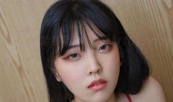 套图自由行：宋哈娜带我们游览ArtGraviaVOL.201，一路高歌猛进
