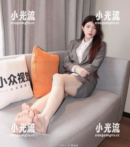 小众视觉-小薯条 小众视觉 - 原图就是最好的鉴定,小薯条全套美脚毫不掩饰!