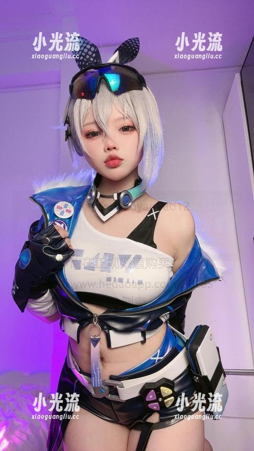 小瑶幺幺 “甘雨海灯节礼服”全集下载,保证让你像小瑶幺幺一样亮出自我,甚至成为家中的最亮灯。