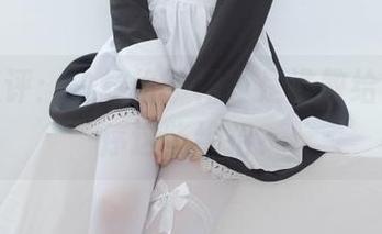 在线点评：白丝格子裙，是谁教给少女秩序这些绝招？