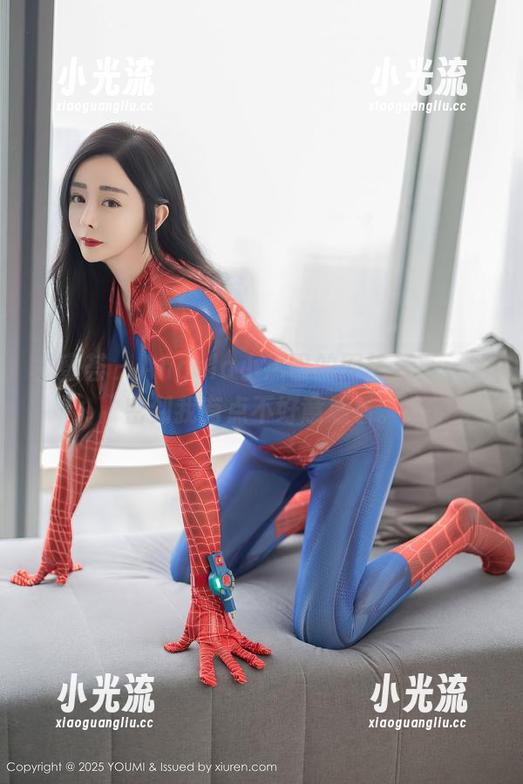 尤蜜荟 - Angela小热巴的网袜写真，私密到我有点不好意思看。