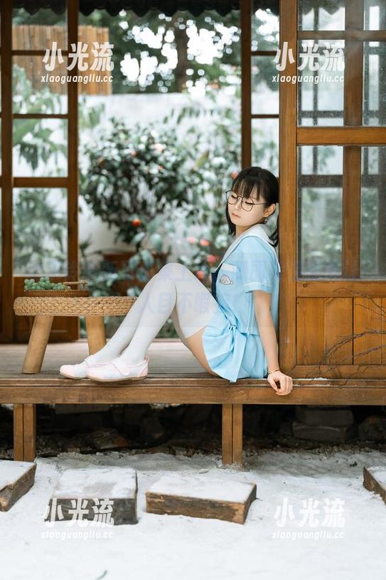 幼水铃衣 幼水铃衣新写真集上线,靓丽美足照真让人目不暇接!