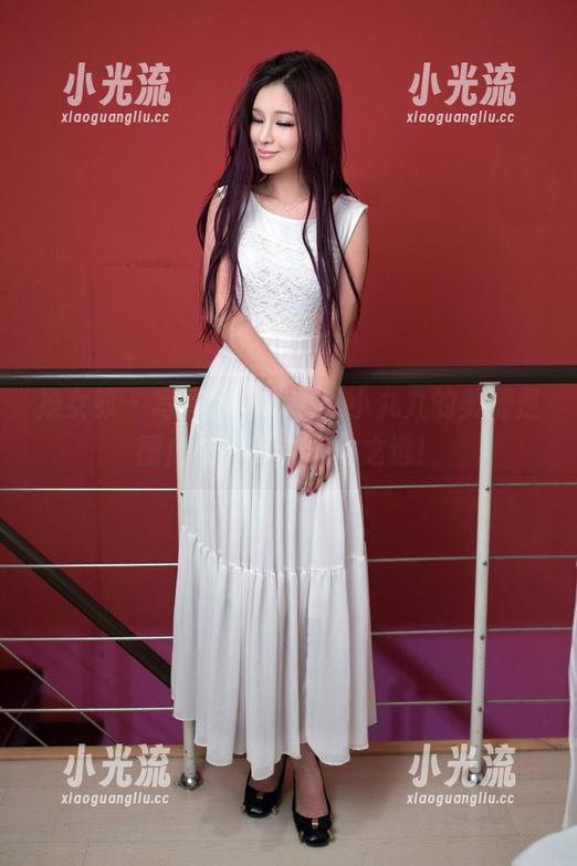 推女郎-小九九 推女郎 - 写真额外加持,小九九的美腿是图库里的“走心”之选!