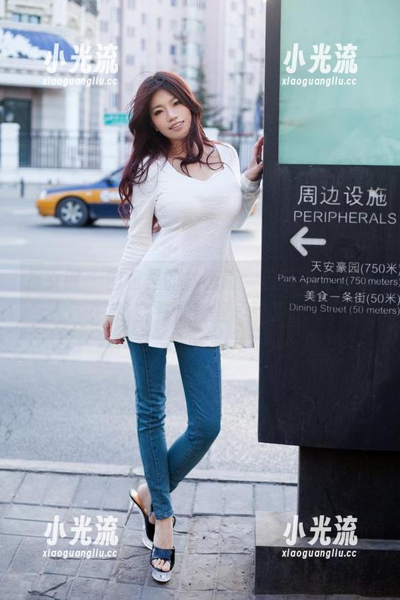 推女郎-林萌萌 推女郎 - 图包里的林萌萌,自带温柔滤镜,连空气都变得柔软了。