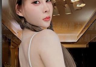 微密圈 - 对，没错！无欲无求的推土君穿起校服来是要逆天的节奏——来拿免费下载吧！