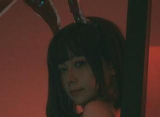 在高清中寻找梦幻：末夜787的机器人女友图集