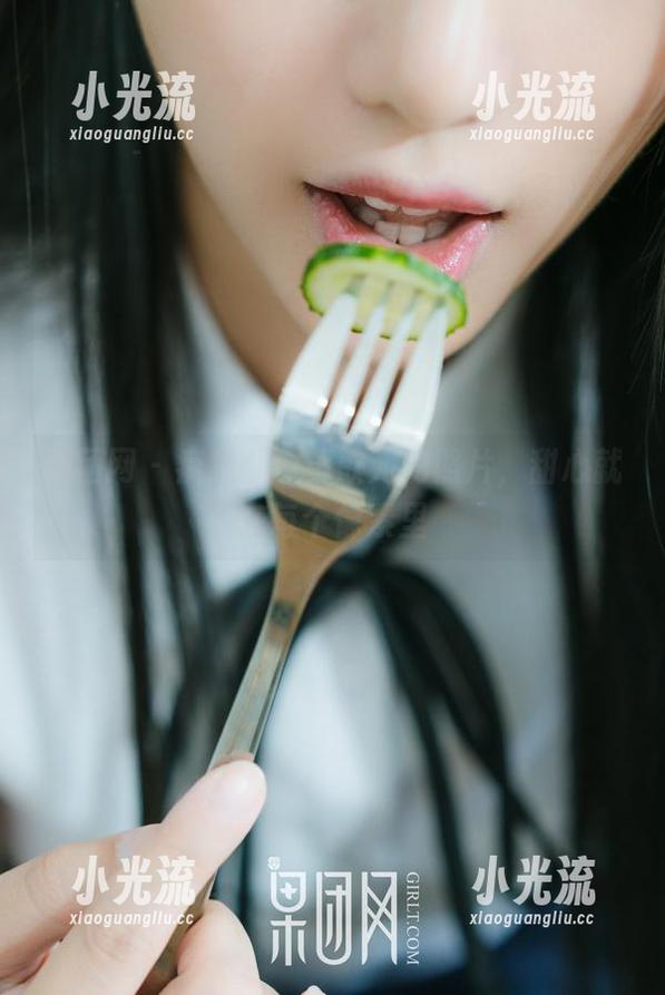 果团网-黄歆苑 果团网 - 疯狂翻看黄歆苑的照片,甜心就在每个像素里