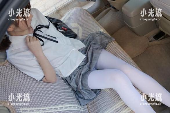 森萝财团 白色死库水和油亮黑丝,森萝财团的美图里,像是闲逛着的肆意少年。