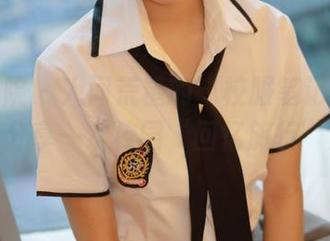 模范学院 - 人间荒糖的“校服笔记”合集，分享一次校园“回忆旅行”！