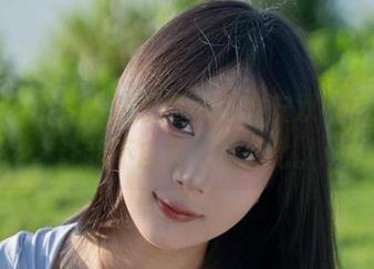 捣鼓了一个厉害的东西，浅安安双马尾合集，让我不自觉开始对比。