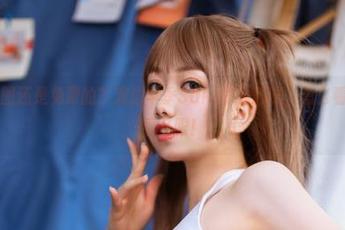 等等，原图还是免费的？渡边早季Saki的制服照，怎么看都让人多看几眼！