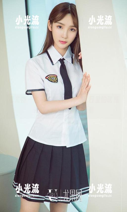 爱尤物-李希瑶 爱尤物 - 李希瑶高清写真,夏日里的诱惑光影,动一动就想看看