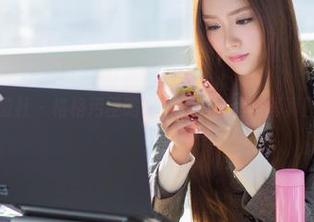 爱蜜社 - 格格污巫略显奇妙的裤里丝写真图册