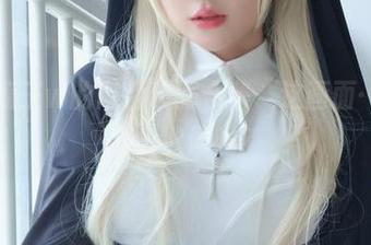 眼酱大魔王w的高清校服合集，这画面……这是要念歌词吗？
