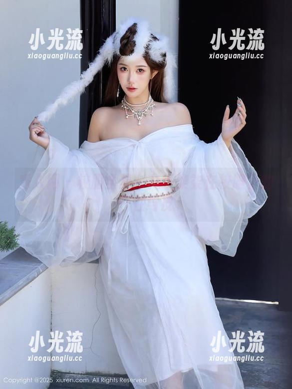 秀人网-九千柒柒 秀人网 - 校服全集:九千柒柒在校服里的任性与皮