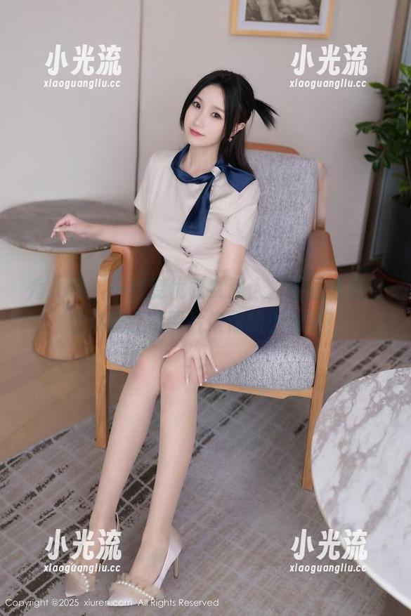 秀人网-圆圆酱 秀人网 - 一秒变优雅女强人,圆圆酱免费提供职业装图片做你的小助手!