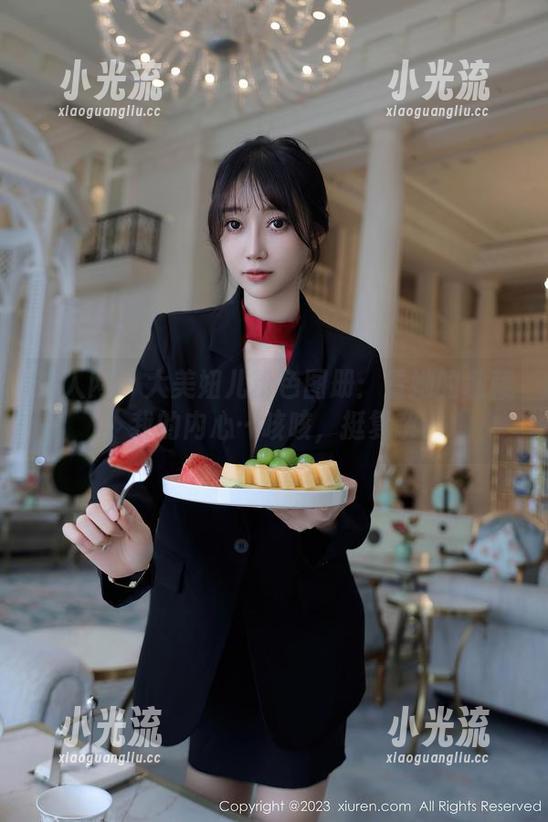 秀人网-大美妞儿 秀人网 - 大美妞儿粉色图册:看她的私藏,我的内心…咳咳,挺复杂。