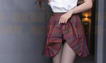 秀人网 - 娜比圣诞写真集合集：冬天的窗户外冷飕飕，她的样子却像是火焰一样闯进来