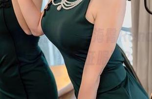 秀人网 - 红裙摇曳，小海臀Rena的原图私房，貌似征服了？