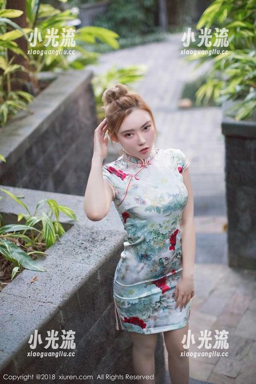 秀人网-月酱儿 秀人网 - 这组原图里,月酱儿运动毫不掩饰,图包更是让人乐不思蜀!