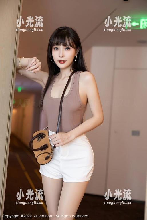 秀人网 - 肉丝写真合集，灿宝大胆又让人意乱情迷